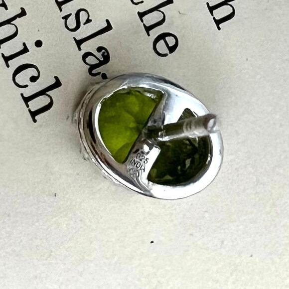 NEW Sterling Silver 925 Green Peridot Oval Necklace & Stud Earring Jewelry Set - Picture 8 of 9